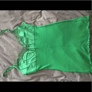 Green guess silk tank M